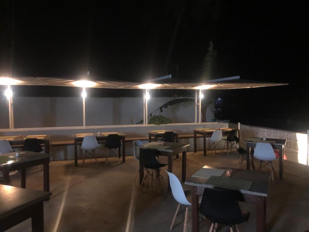 Hotel Kriola 상투메 외부 사진