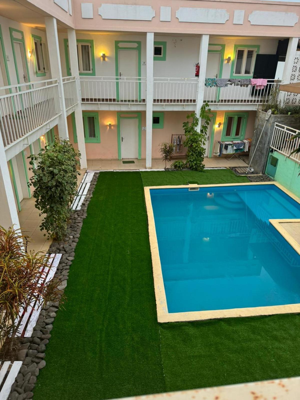 Hotel Kriola 상투메 외부 사진