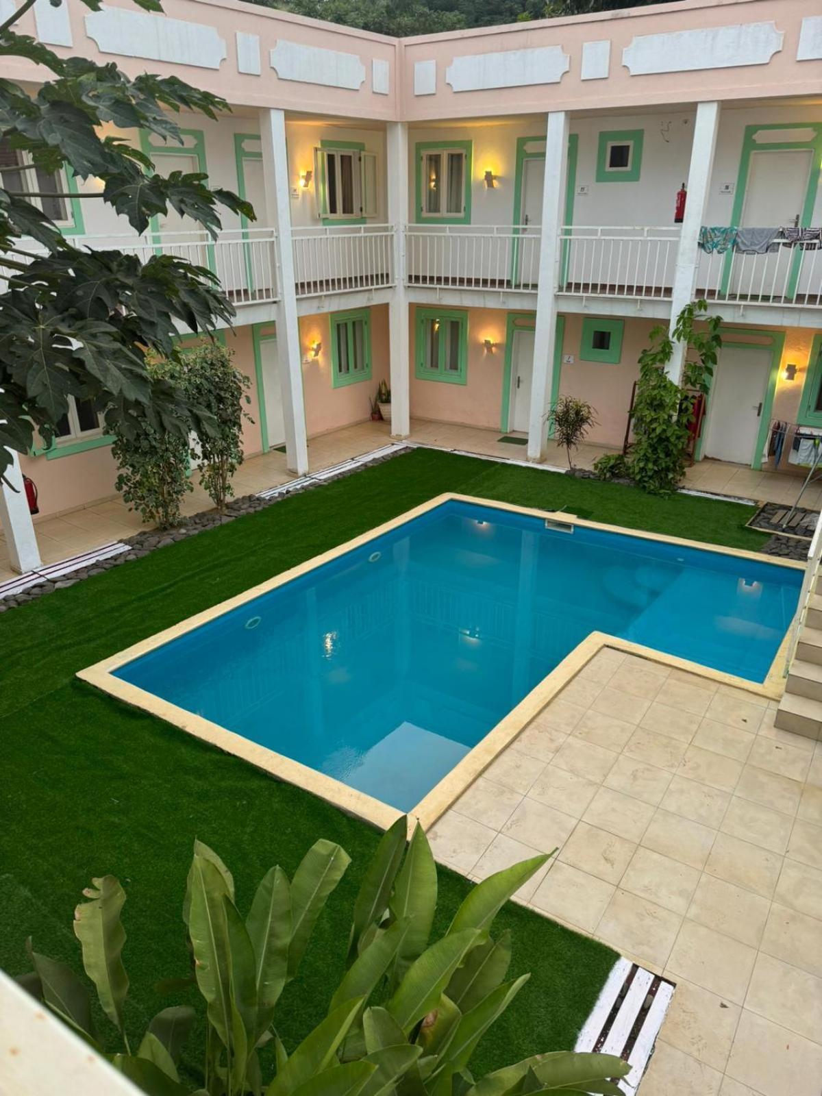 Hotel Kriola 상투메 외부 사진